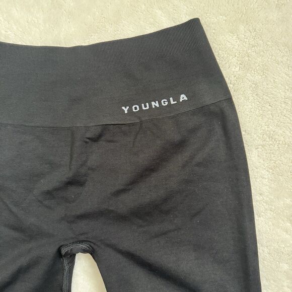 YoungLA Core Seamless Shorts W120 black medium - Picture 4 of 6